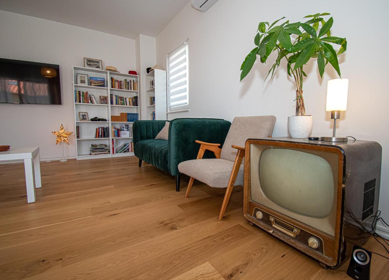 Apartment Nikola Kaštel Novi Zewnętrze zdjęcie